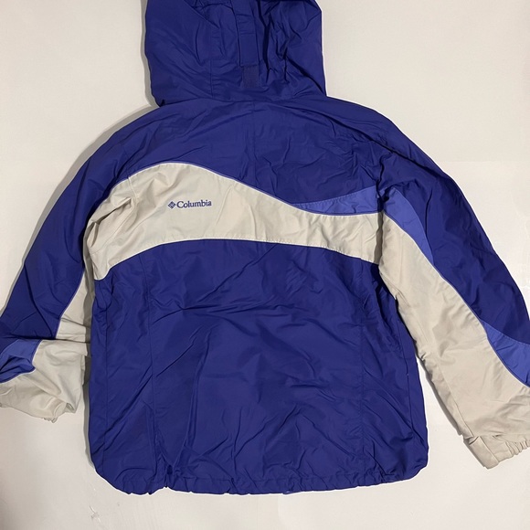Columbia Women’s Jacket - Picture 2 of 7